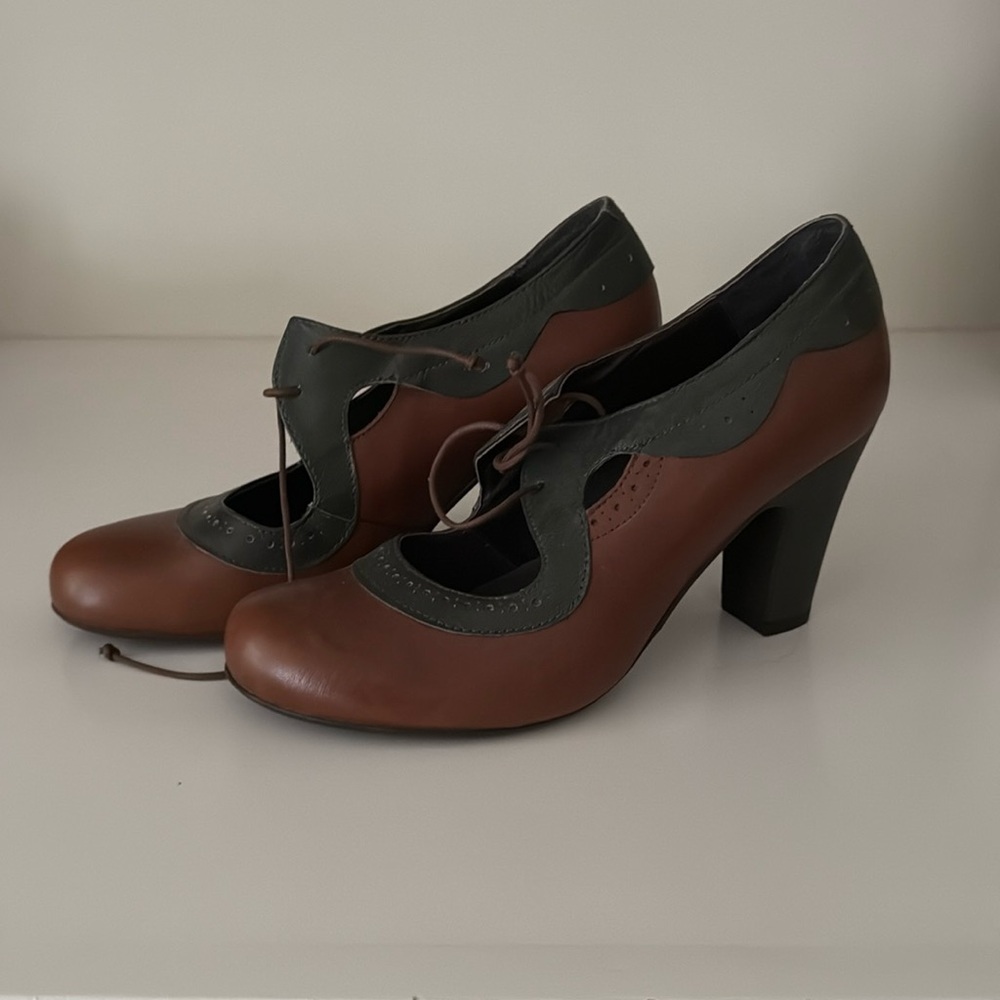 Miz Mooz 1940s retro style heels